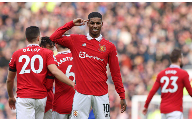 浓墨重彩的 浓墨重彩的