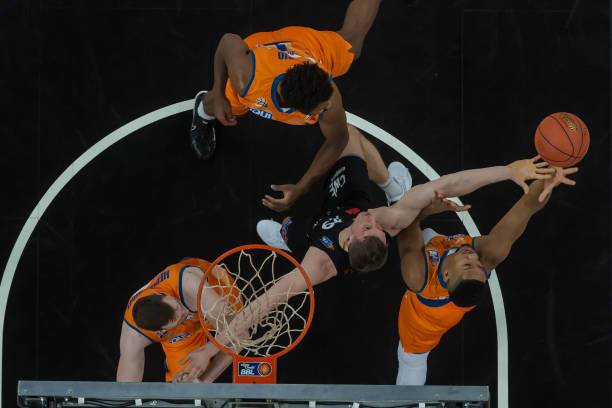 球队实力不 球队实力不